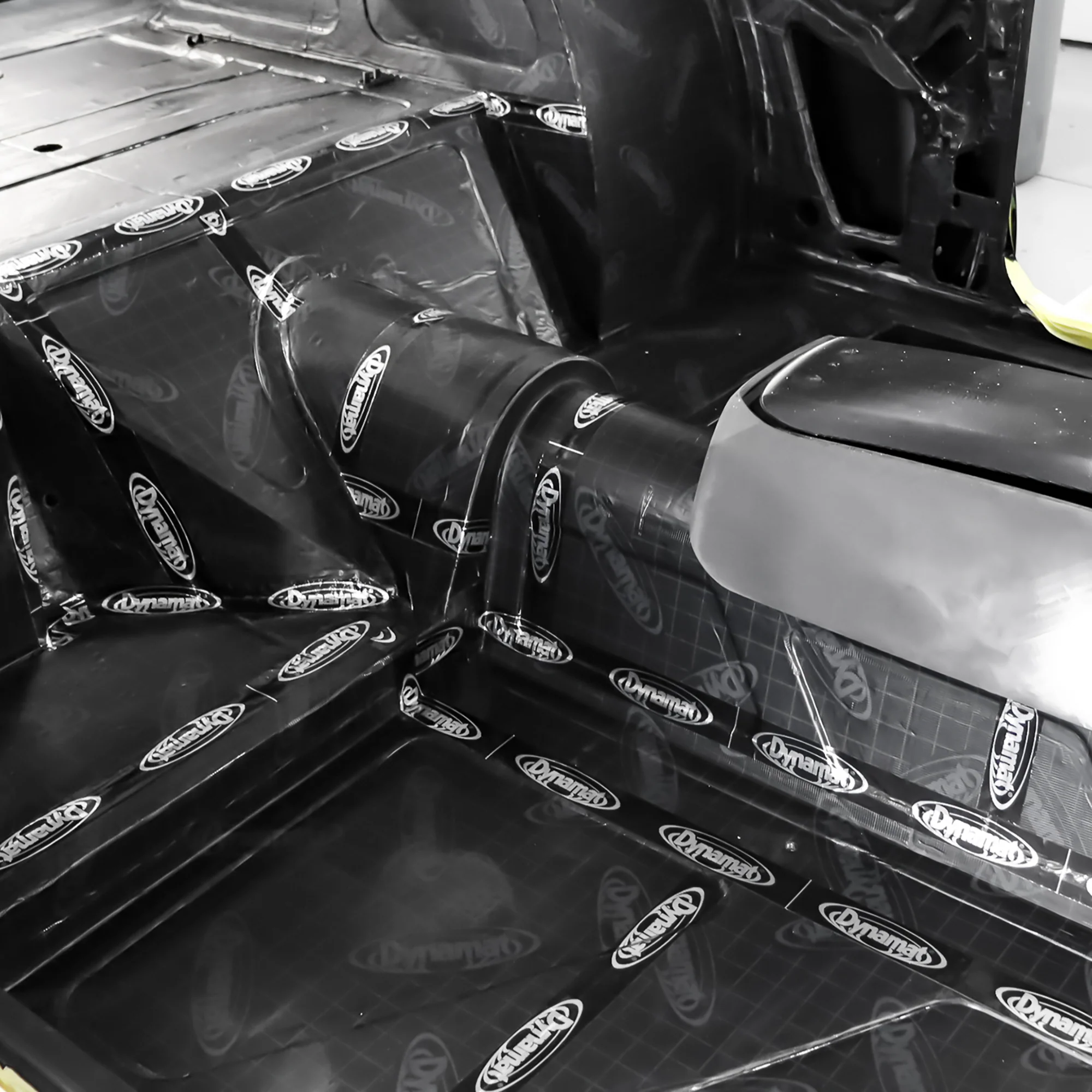 Dynamat Xtreme Sound Deadening Car Insulation Tech Pack - Image 9